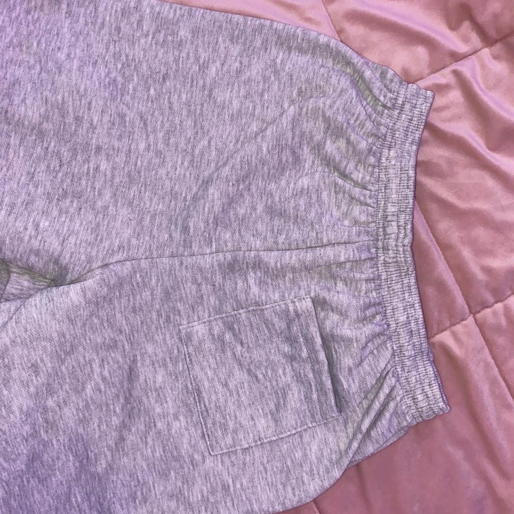 Men’s Gray Sweatpants - Picture 4 of 4